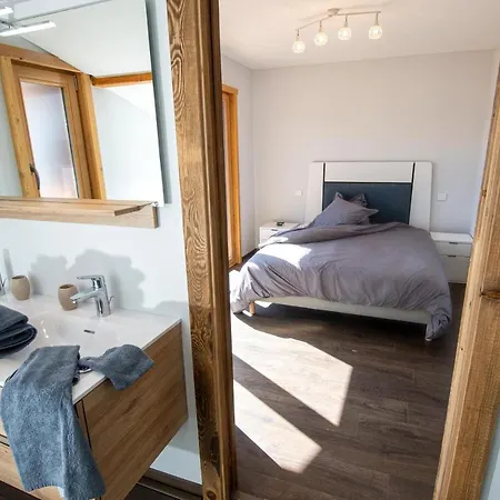 Moho Mountain ג'רארדמר