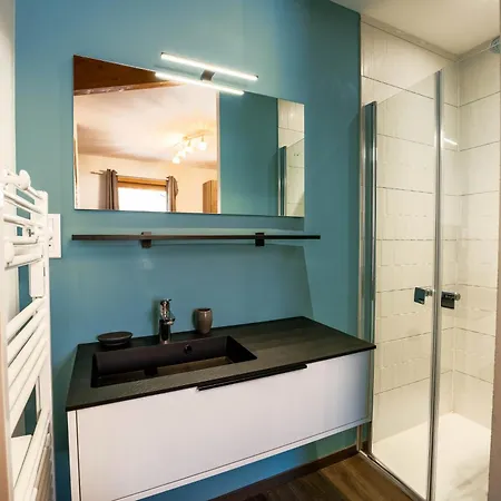 Moho Mountain アパート