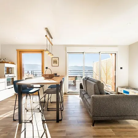 Moho Mountain * ג'רארדמר