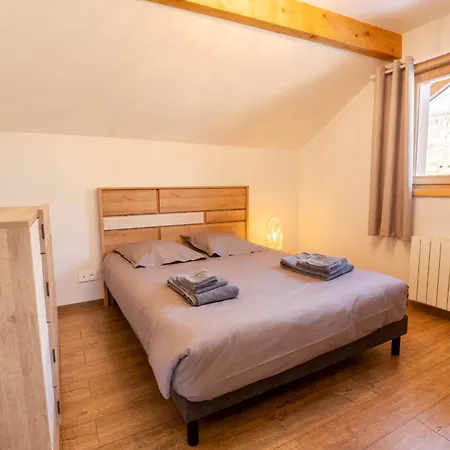 Moho Mountain * ג'רארדמר