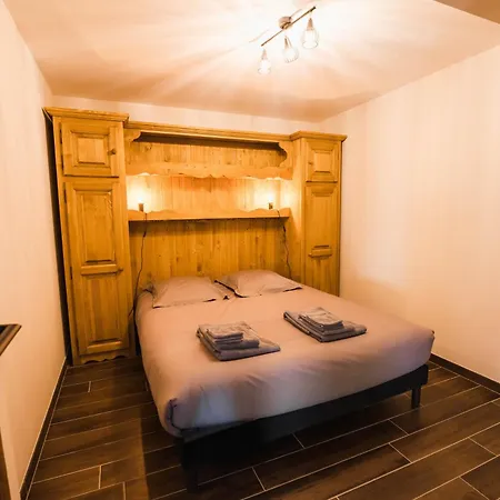 Moho Mountain * ג'רארדמר