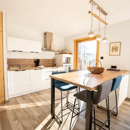 アパート Moho Mountain ジェラールメ